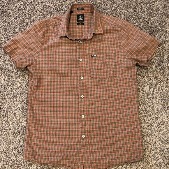 Volcom Other - Volcom Stone Red Gray Slate Surf Button Down Shirt